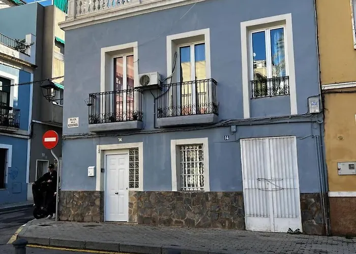 Great Apartment Close To Plaza De Torres