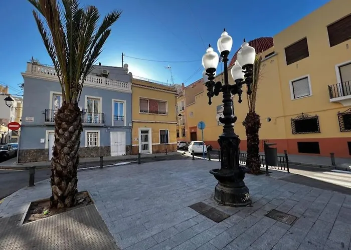 Great Apartment Close To Plaza De Torres